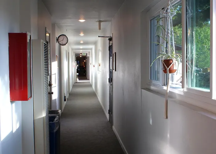 Sierra Blue Hotel & Swim Club