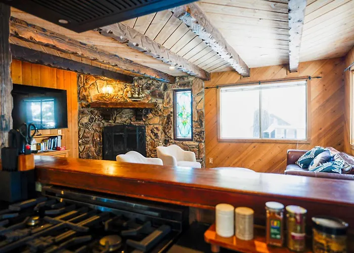 The Hideaway Big Bear | A Historic Log Cabin